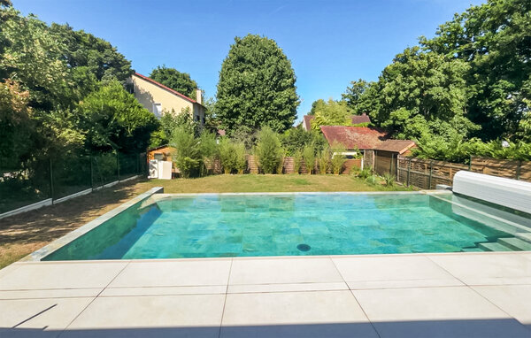 Feriehus - YERRES , Frankrike - FIE021 11