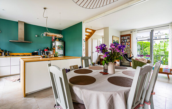Holiday Home - Bourg La Reine , France - FIH016 401