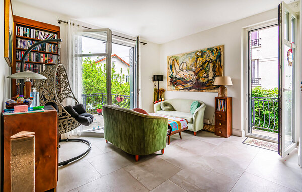 Holiday Home - Bourg La Reine , France - FIH016 301