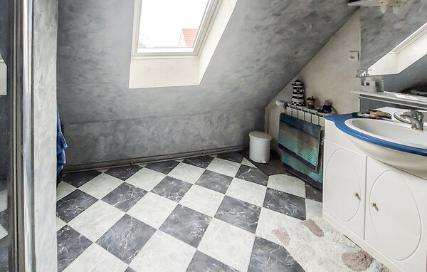 Domy wakacyjne - ROISSY-EN-FRANCE , Francja - FIS074 701