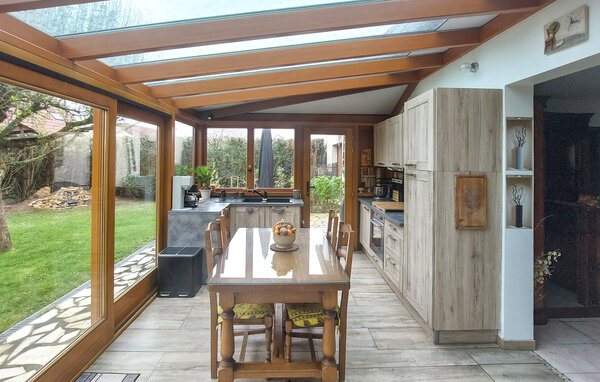 Domy wakacyjne - ROISSY-EN-FRANCE , Francja - FIS074 402