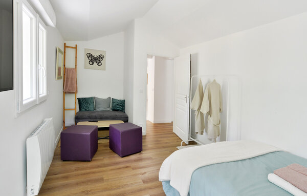 Location de vacances - Mandres-les-Roses , France - FIV008 611
