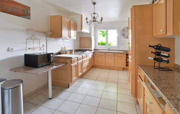 Location de vacances - Mandres-les-Roses , France - FIV008 6