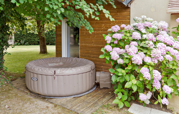 Location de vacances - Mandres-les-Roses , France - FIV008 103