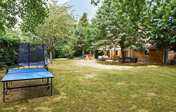 Location de vacances - Mandres-les-Roses , France - FIV008 105