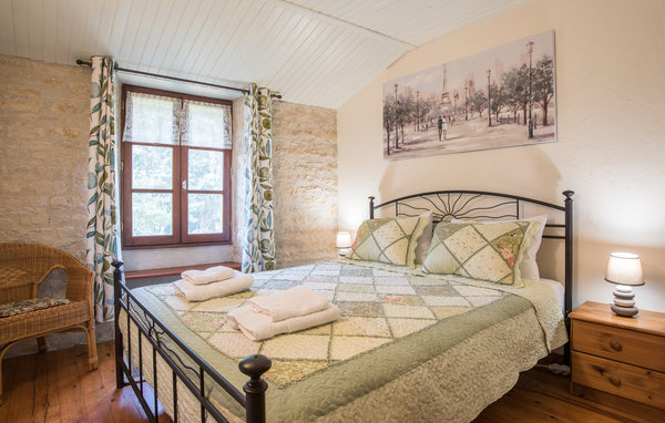 Holiday Home - Nanclars , France - FJC077 601