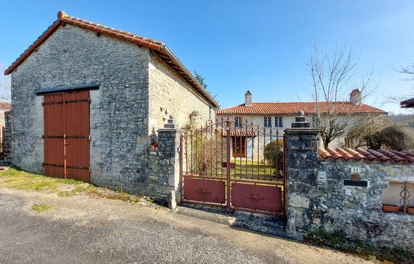 Holiday Home - Ruffec , France - FJC095 803
