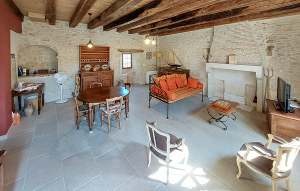 Holiday Home - Ruffec , France - FJC095 3
