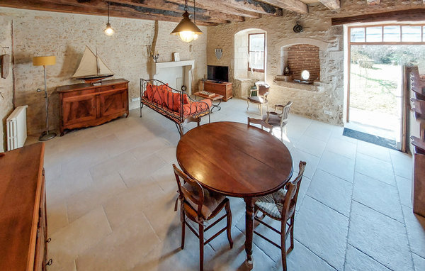 Holiday Home - Ruffec , France - FJC095 301