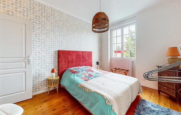 Holiday Home - Jarnac , France - FJC098 603
