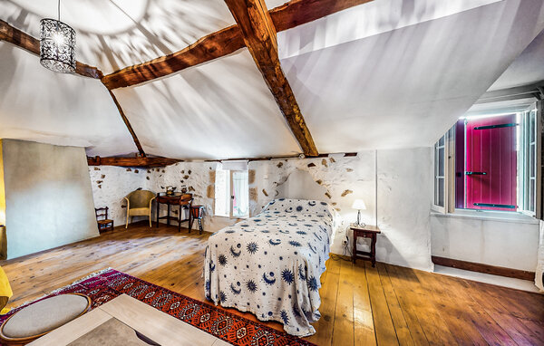 Holiday Home - Nieuil , France - FJC105 604