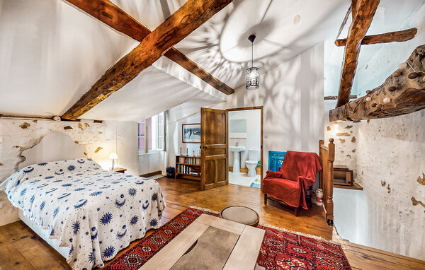 Holiday Home - Nieuil , France - FJC105 605