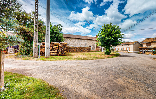 Holiday Home - Nieuil , France - FJC105 103
