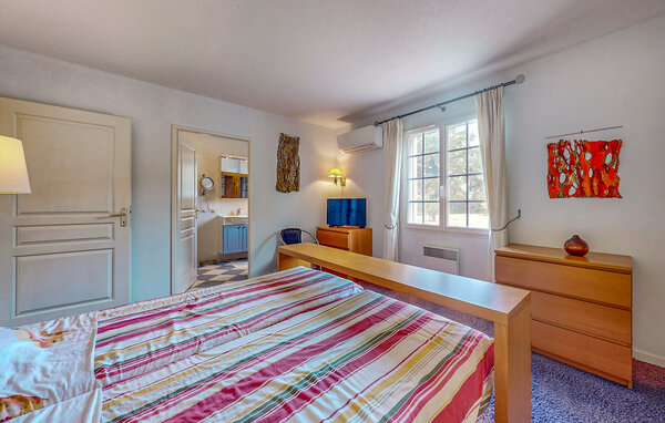 Holiday Home - Ecuras , France - FJC109 604
