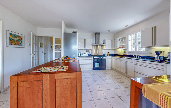 Holiday Home - Ecuras , France - FJC109 6