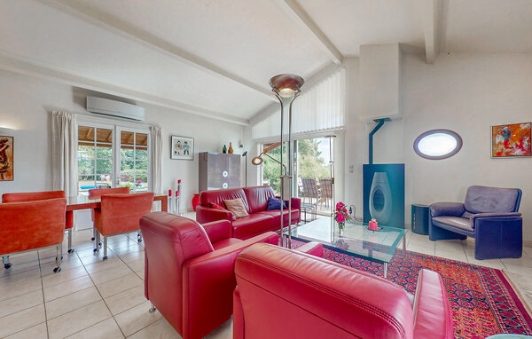 Holiday Home - Ecuras , France - FJC109 3