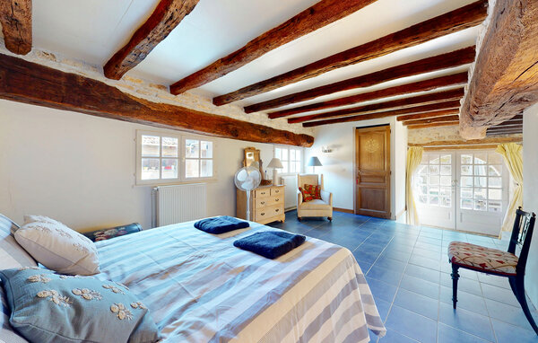 Holiday Home - Saint-Simon , France - FJC110 601