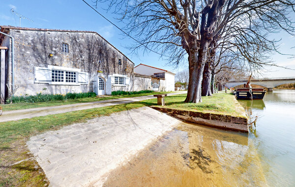 Holiday Home - Saint-Simon , France - FJC110 3