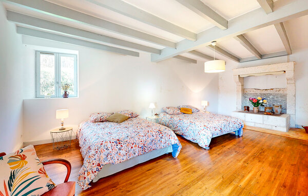 Holiday Home - Grassac , France - FJC111 601