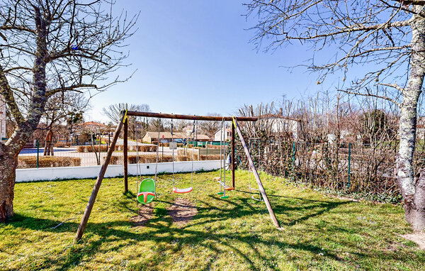Holiday Home - Oradour-Fanais , France - FJC113 102