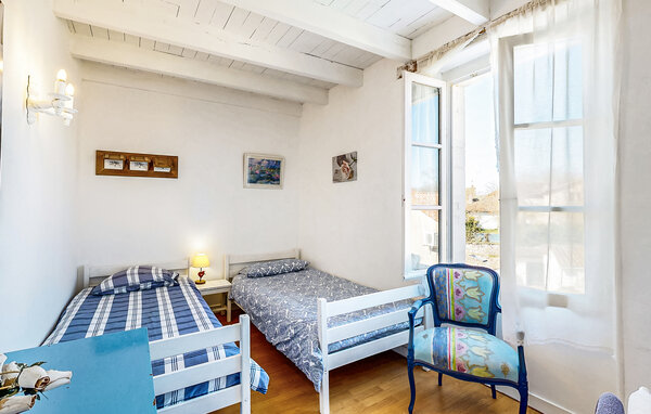 Holiday Home - Oradour-Fanais , France - FJC115 602