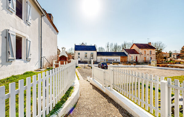 Holiday Home - Oradour-Fanais , France - FJC115 102