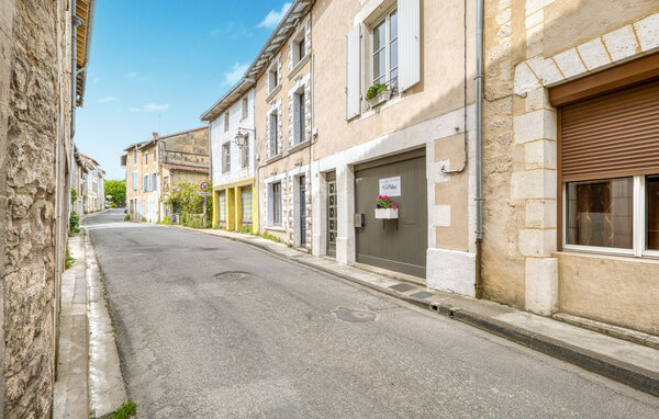 Vakantiehuis - Verteuil-sur-Charente , Frankrijk - FJC116 82