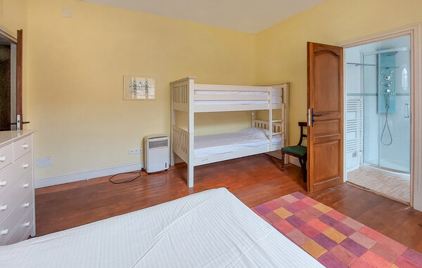 Holiday Home - Saint-Simon , France - FJC118 602