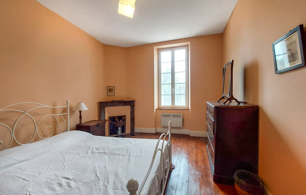 Holiday Home - Saint-Simon , France - FJC118 605