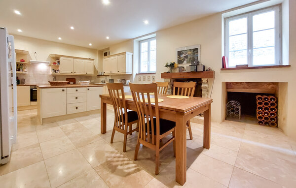 Holiday Home - Saint-Simon , France - FJC118 4