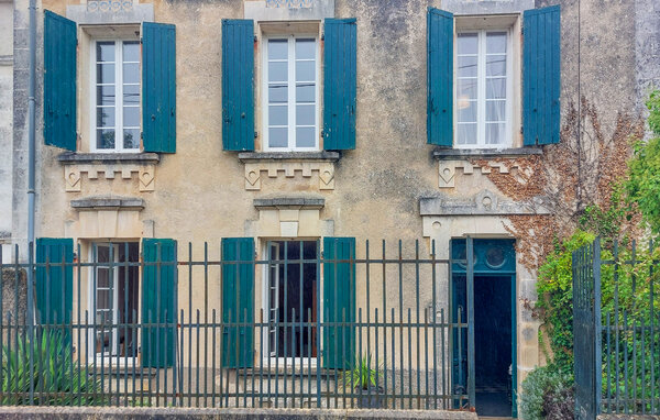 Holiday Home - Saint-Simon , France - FJC118 81