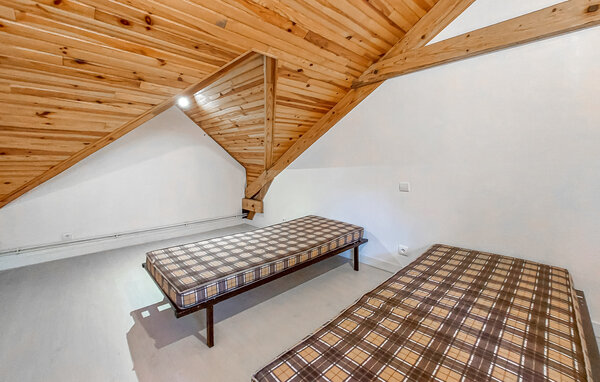 Holiday Home - Nanteuil-en-Vallée , France - FJC120 601