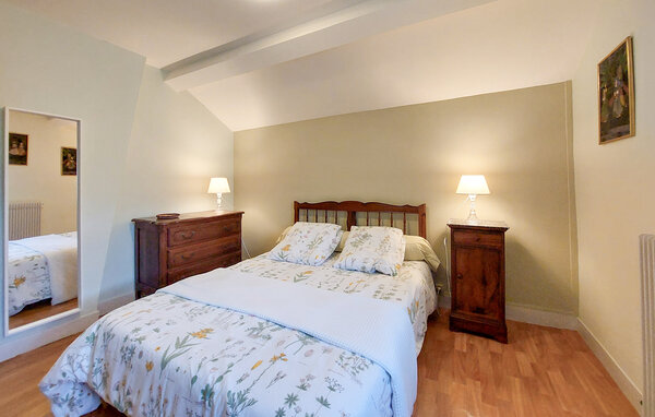 Holiday Home - Nanteuil-en-Vallée , France - FJC129 601