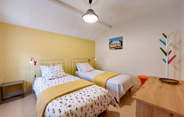 Holiday Home - Nanteuil-en-Vallée , France - FJC129 602