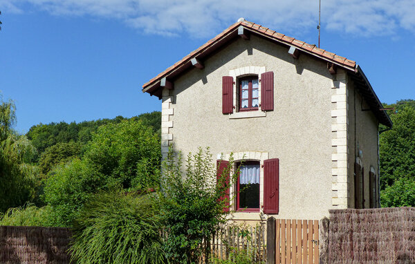 Holiday Home - Nanteuil-en-Vallée , France - FJC129 83