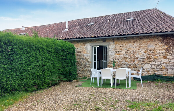 Semesterhus - Saint-Gourson , Frankrike - FJC130 2