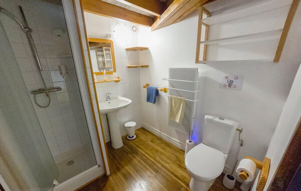 Semesterhus - Scillé , Frankrike - FJD074 702
