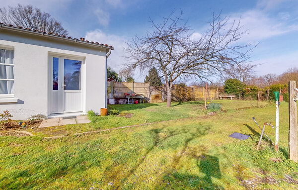 Location de vacances - Poitiers , France - FJV043 101