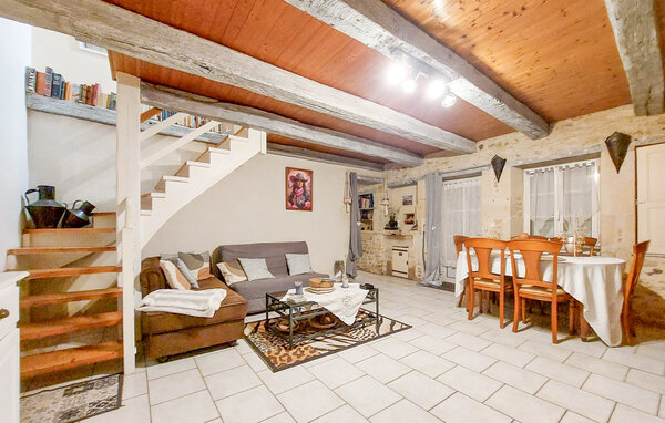 Semesterhus - Savigné , Frankrike - FJV051 2