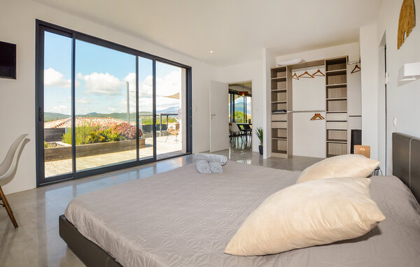 Holiday Home - Sainte-Lucie-de-Porto-Vecchio , France - FKO692 603
