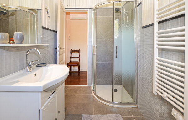 Semesterhus - BASTIA , Frankrike - FKO770 702