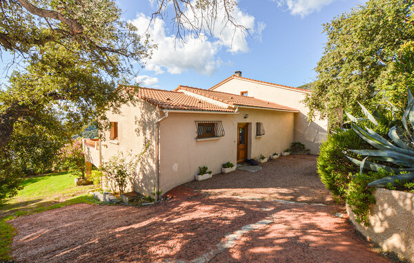 Semesterhus - BASTIA , Frankrike - FKO770 81
