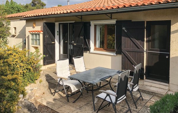 Location de vacances - Cité Soleil d'Oc , France - FLA227 2