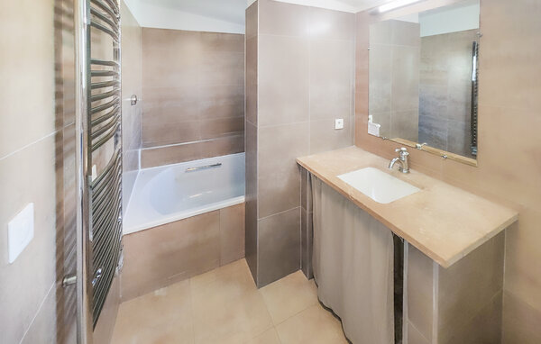 Holiday Home - Saint Laurent de la Cabrerisse , France - FLA385 702