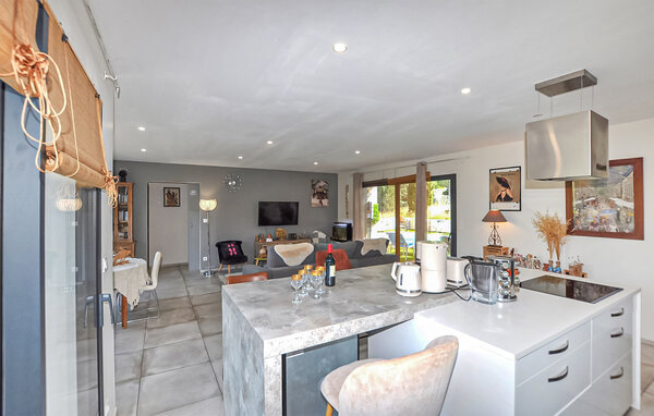 Location de vacances - Treilles , France - FLA397 401