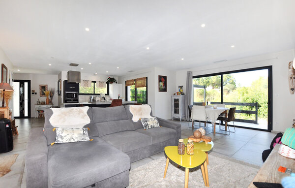 Location de vacances - Treilles , France - FLA397 301