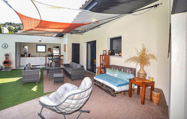 Location de vacances - Treilles , France - FLA397 13