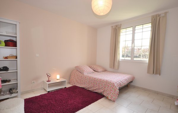 Location de vacances - Montignargues , France - FLG360 601
