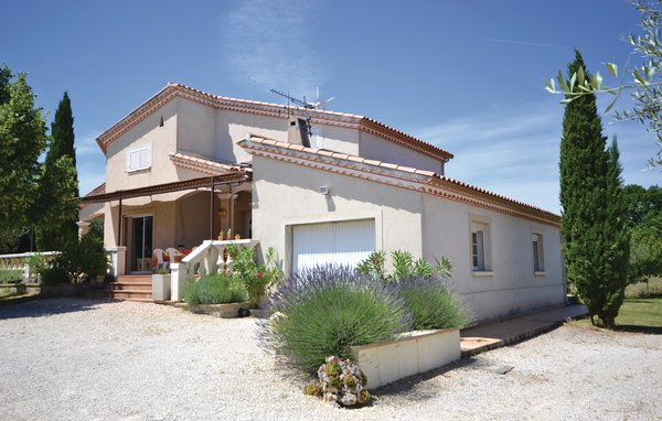 Location de vacances - Montignargues , France - FLG360 81