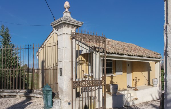Location de vacances - Pont Saint Esprit , France - FLG382 81